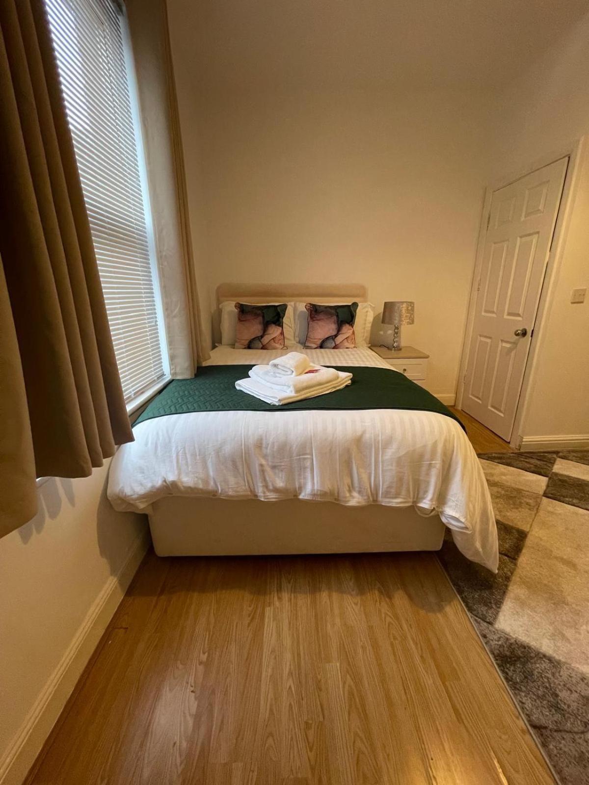 Robinhuts - 3 Bed Perfect For Contractors And Families